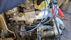 Москвич 408 запустили двигатель