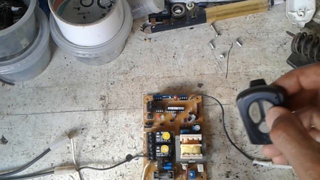 CONFIGURANDO CONTROLE REMOTO DE PORTÃO ELETRÔNICO GAREN SMART 2.1 смотреть онлайн