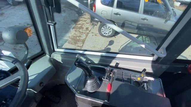 Видео обзор фронтального погрузчика GoodWork LX100