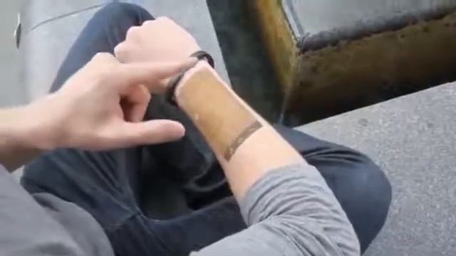 The Cicret Bracelet смотреть онлайн