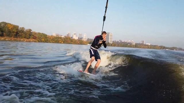 СЁРФИНГ НА ДВЕРИ!!! - Surfing on the door! /// TRASH FAMILY vlog №2 смотреть онлайн