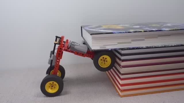 Заставляем машину Lego ПРЕОДОЛЕВАТЬ Препятствия | Making Lego Car CLIMB Obstacles смотреть онлайн