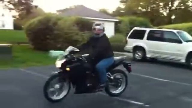 CBR250R first ride смотреть онлайн