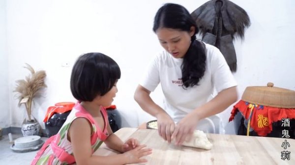 韭菜这样子做太香了，香嫩酥脆，天天吃都吃不腻