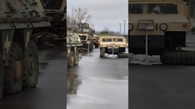 Выставка трофейной техники всу с Курска, есть все страны нато подбитые #Трофеи #Нато #Курск смотреть онлайн