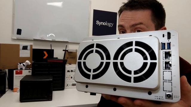 Synology DS1019+ vs TerraMaster F5-221 NAS Comparison смотреть онлайн