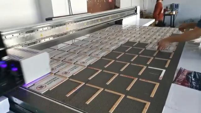 Магнитная левитация на планшетных УФ принтерах Artis UVF смотреть онлайн