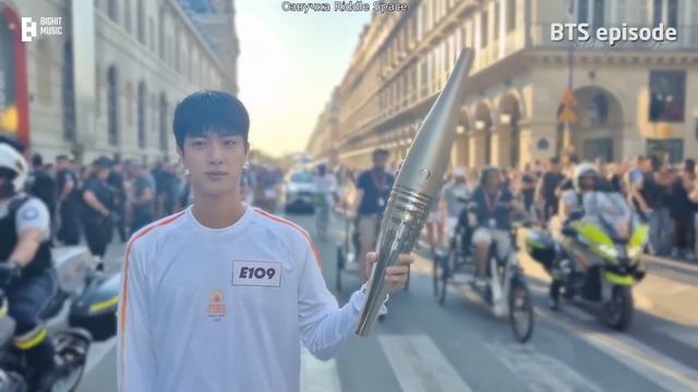 Джин на эстафете олимпийского огня 2024 в Париже смотреть онлайн