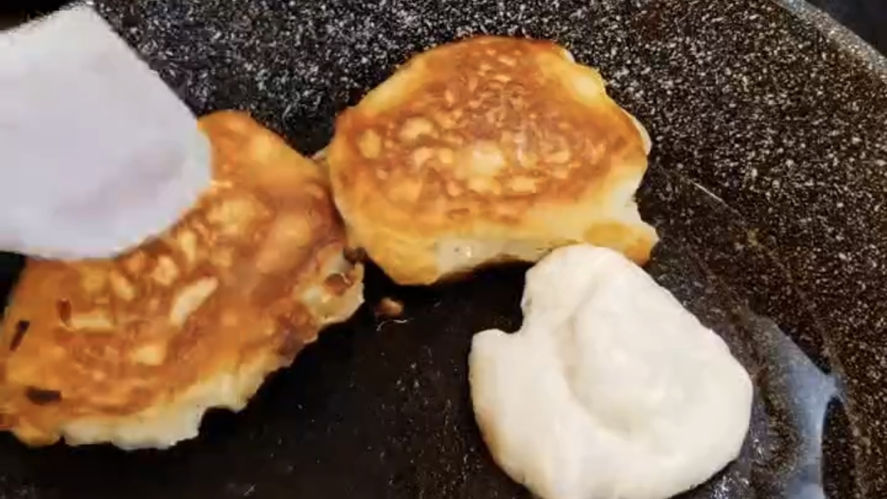 САМЫЕ ВКУСНЫЕ ОЛАДЬИ НА КИСЛОМ МОЛОКЕ