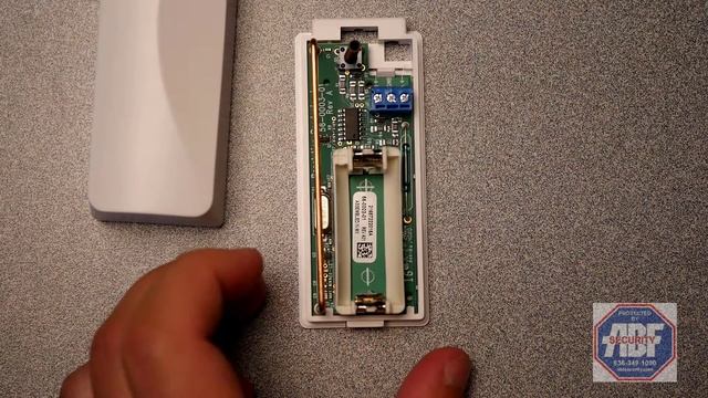 Interlogix compatible RE 101 Contact Battery Replacement смотреть онлайн