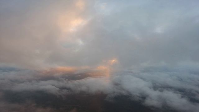 мой самый красивый полёт за облака на высоту 4-5км смотреть онлайн
