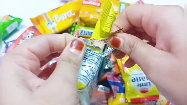 New Yummy Snack Opening Doritos Lays Maxx Chips Bonbon Winkies Cake Crackers Candy Chocolate Cookie