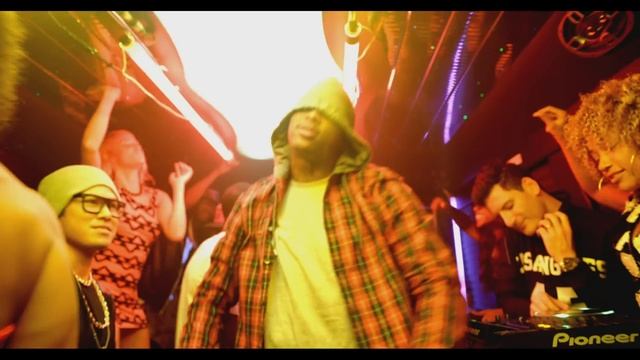 Destructo - Party Up (feat. YG) смотреть онлайн