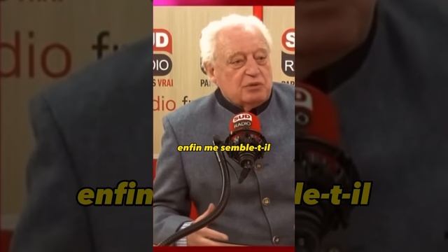 Charles Gave la gauche favorable a la censure ! смотреть онлайн