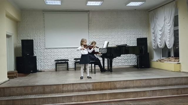 Э. Эрнесанкс. "Паравоз" (исполняет уч. 1 кл. Иконникова Евангелина) смотреть онлайн