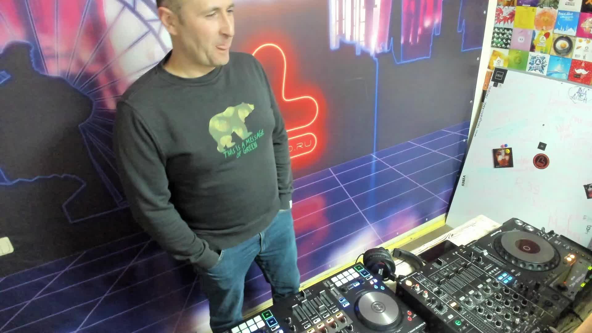 Живые игры 23.12.24 смотреть онлайн