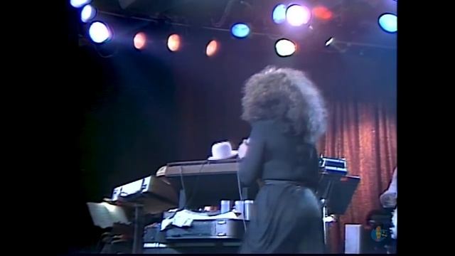 Chaka Khan Live At Roxy (1981)