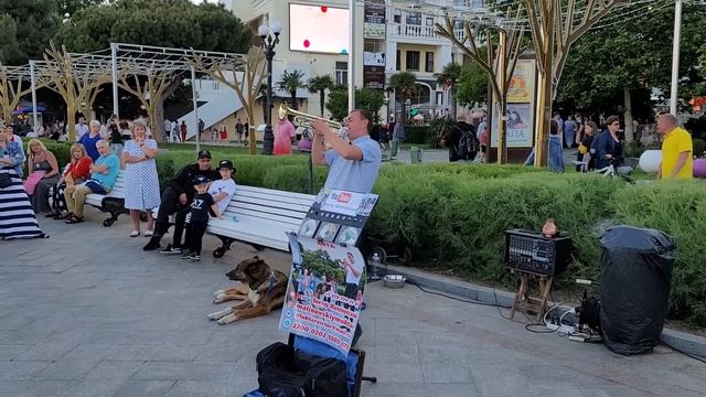 Ямайка в Ялте. 12 июня 2021 г. Солирует Виктор Малиновский и Мухтар! смотреть онлайн