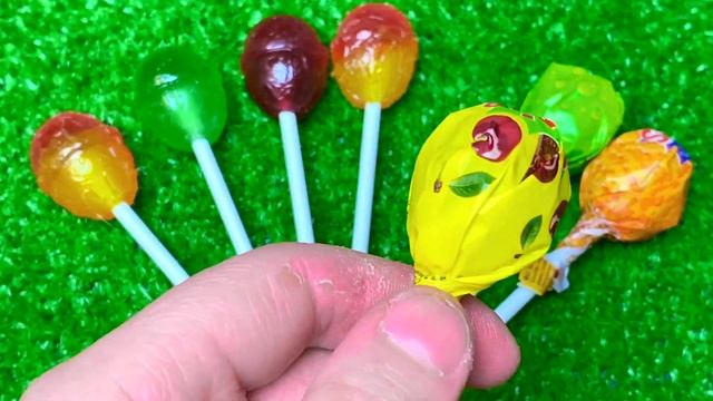 🍭 Learn Colors with Lollipops and Sweets. Yummy Rainbow Lollipops ASMR смотреть онлайн