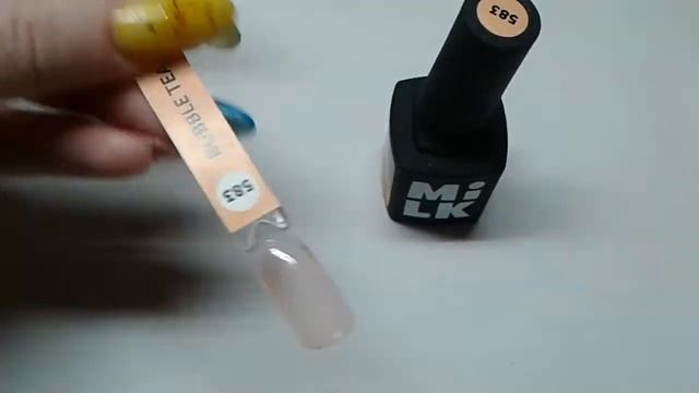 Витражные гель-лаки серии Pop it от Milk