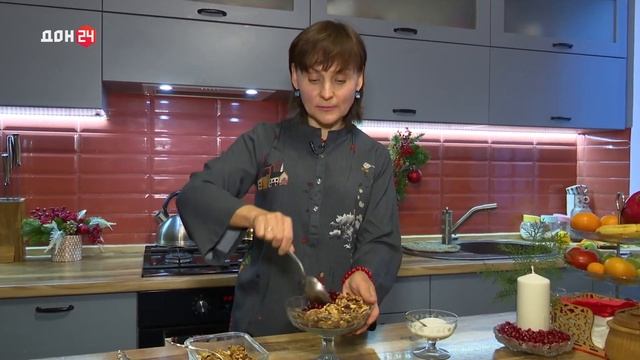 НОВОГОДНИЙ САЛАТ ИЗ 3 ИНГРЕДИЕНТОВ! смотреть онлайн