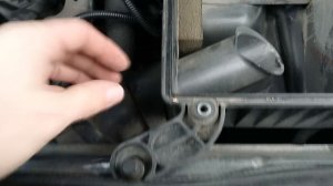 Замена датчика заднего хода гранта с тросовым приводом кпп.