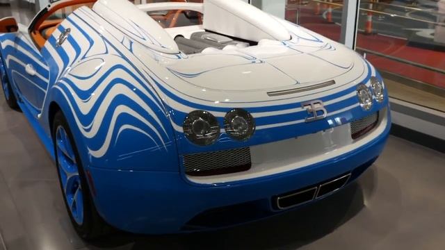 An Incredibly Rare Bugatti Veyron L'Or Blanc смотреть онлайн