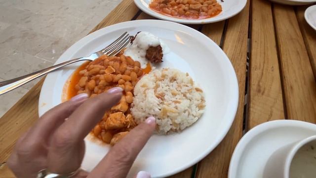 Ужин в отеле Бенна в Анталье смотреть онлайн