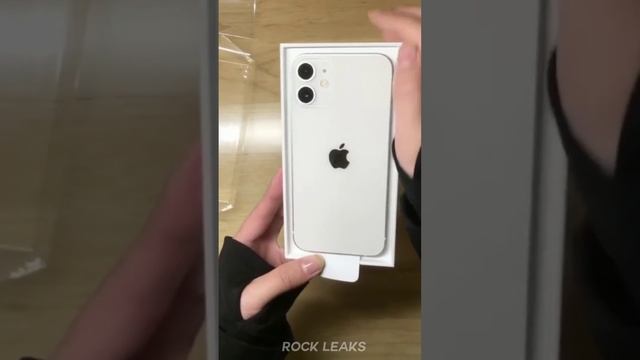 Apple iPhone 12 mini white unboxing || handson experience #iphone смотреть онлайн