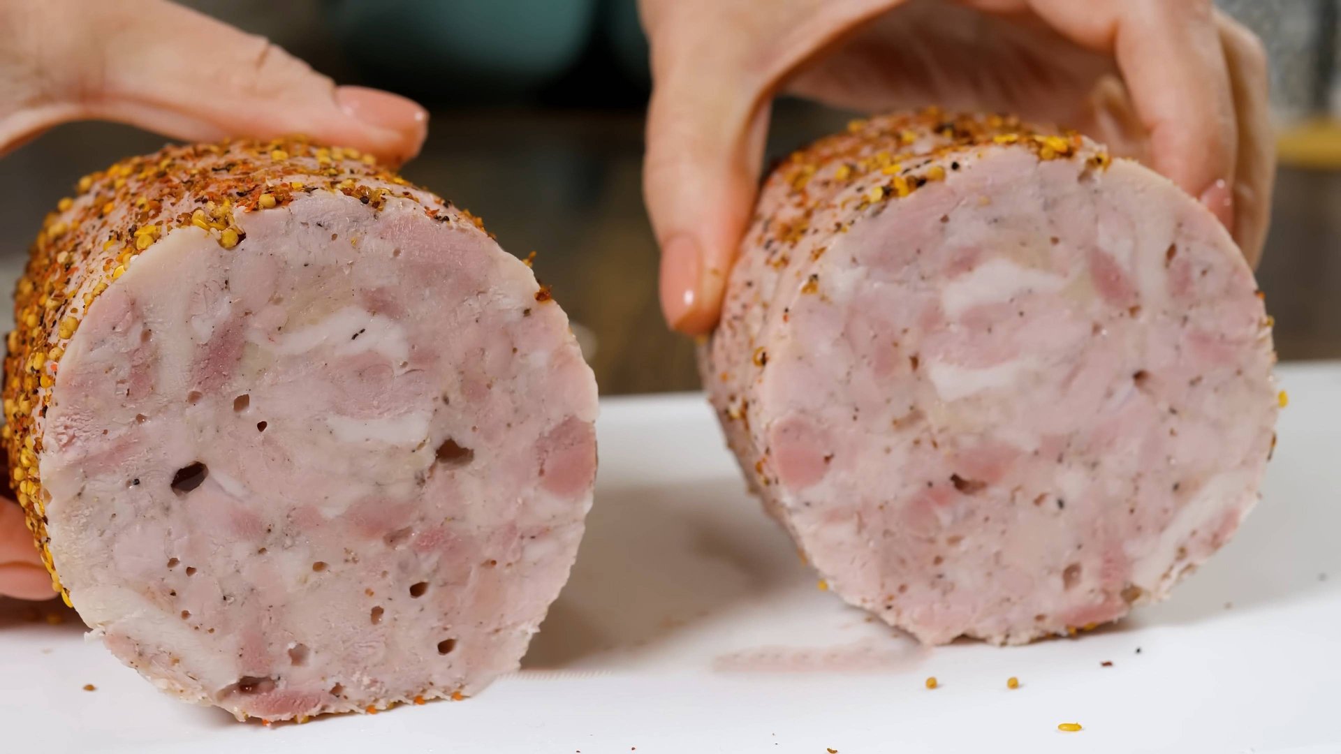 Потрясающе вкусная замена магазинной колбасе! Рубленая домашняя ветчина из курицы и свинины. смотреть онлайн