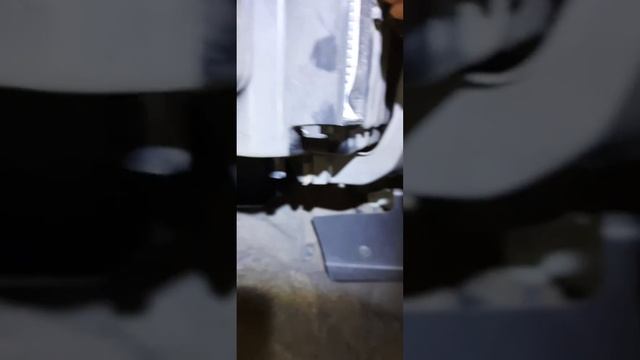 Снимаю салонный фильтр на Ниссан Эльгранд. смотреть онлайн