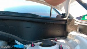 Исправляем недочет стеклоочистителя на Hyundai Santa Fe 2021 года.