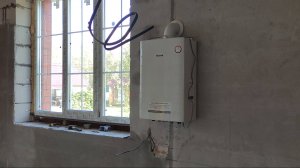 Как самому установить настенный газовый котел? Как и чем сделать отверстие под дымоход?