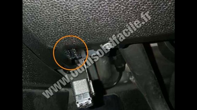 Prise OBD Mini Cooper R56 (2007-2013) - Où trouver mon connecteur OBD2 смотреть онлайн