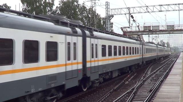 Электропоезд ЭП2Д-0015 "ЦППК", станция Щербинка смотреть онлайн