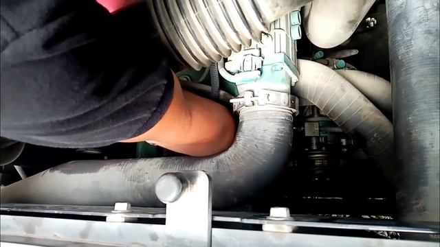 HOW TO INSTALL OF AIRCON BELT & ADJUST смотреть онлайн