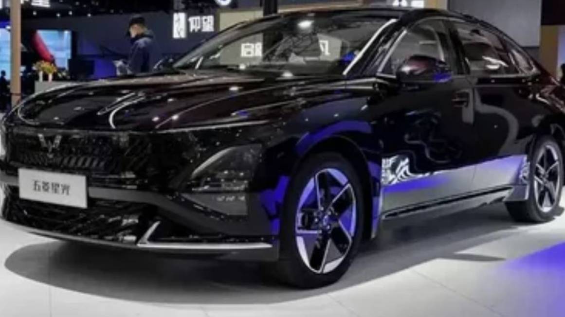 Wuling Starlight седан смотреть онлайн