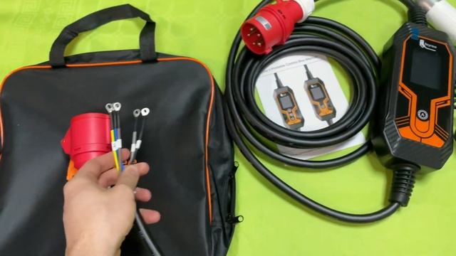 Зарядное устройство GBT, 3*16A, 11kW смотреть онлайн