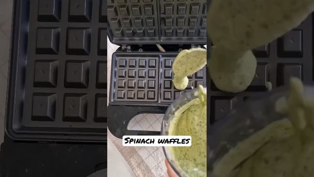 Spinach Waffles with Salmon #breakfastrecipe #healthyrecipes #healthybreakfast #waffles #mealprep смотреть онлайн