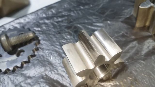 MB C63 AMG M156 engine rebuild part 3 смотреть онлайн