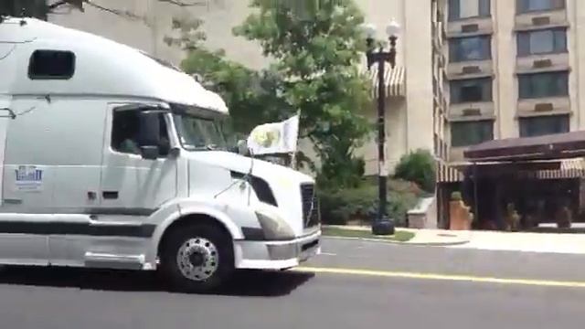 Uzbekistan Trucks смотреть онлайн