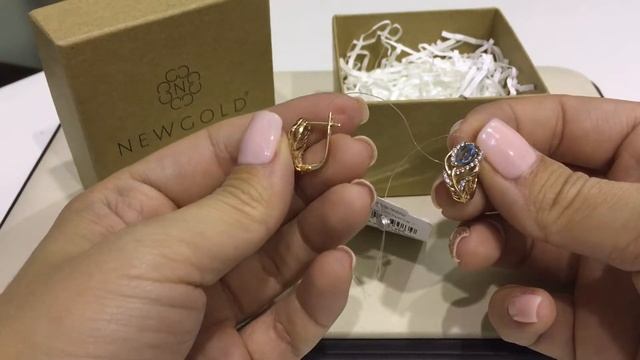 Серьги 093965 из красного золота 585 пробы с топазами и фианитами смотреть онлайн