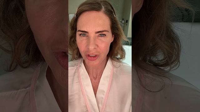 Trinny Talks: Plump Up, Our Miracle-Working Peptide Serum | Skincare | Trinny смотреть онлайн