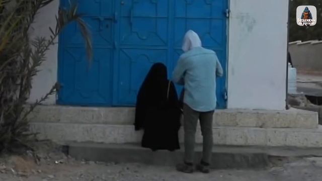 Безликий ПОДАРИЛ ДОМ женщине на улице И УШЕЛ смотреть онлайн