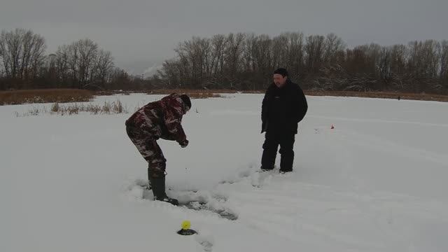 Рыбалка на жерлицы. Щука в затонах. Первый лёд.