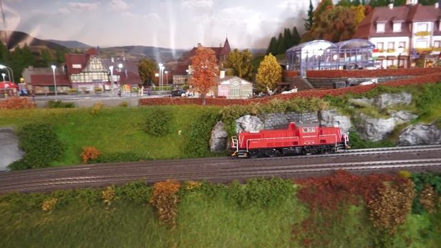 Märklin Schweiz Blockbuster!!! Test-ESU-Bemo/ Zwei Loks werden verkauft. смотреть онлайн