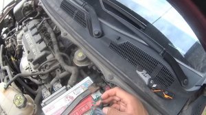 Спецы приезжают и уезжают, а Калина так и не заводится.