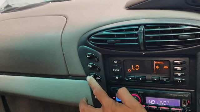 Porsche Boxster 986 - Roof not working part1 смотреть онлайн