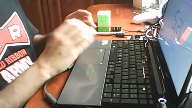 Rubik 3x3 4'79 Feliks scramble смотреть онлайн