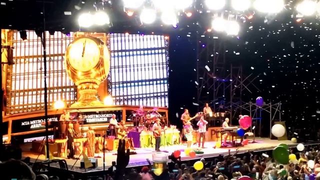 Jimmy Buffett New Years Eve @ The Barclays Center 12/31/15 смотреть онлайн